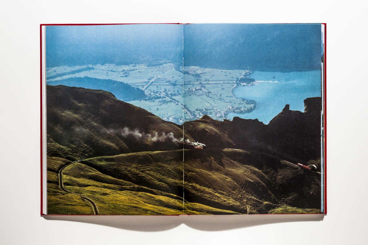 Eine weltbekannte Touristenatraktion: Die fast nur mit Dampf betriebene Bergbahn auf das Brienzer Rothorn.