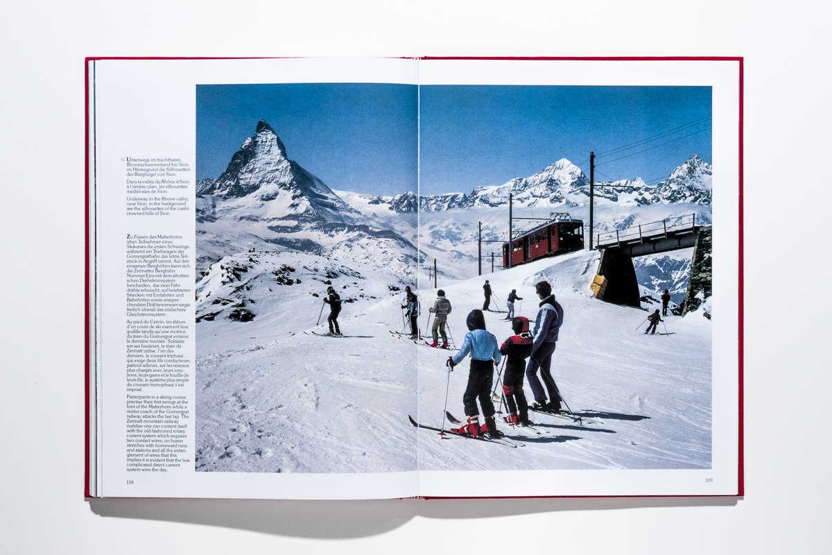 Die Gornergratbahn hoch über Zermatt